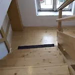 Varos Apartman